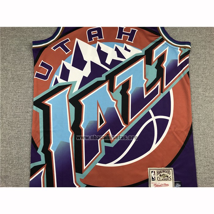 Camiseta Utah Jazz Donovan Mitchell NO 45 Mitchell & Ness Big Face Violeta